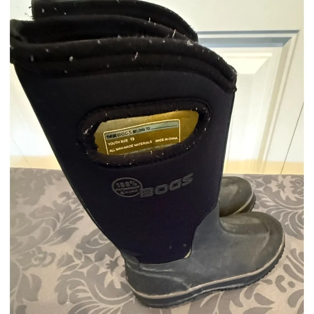 BOGS Classic High 52065 Youth 13 Black Waterproof Winter Snow Boots